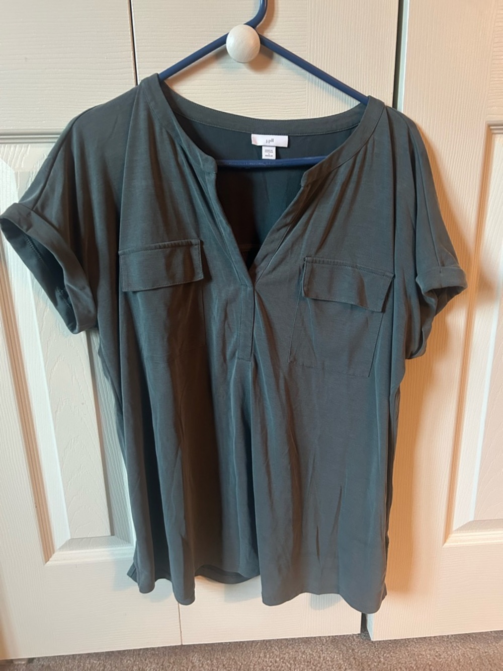 J Jill Olive Green Easy V-Neck Pocket Tee